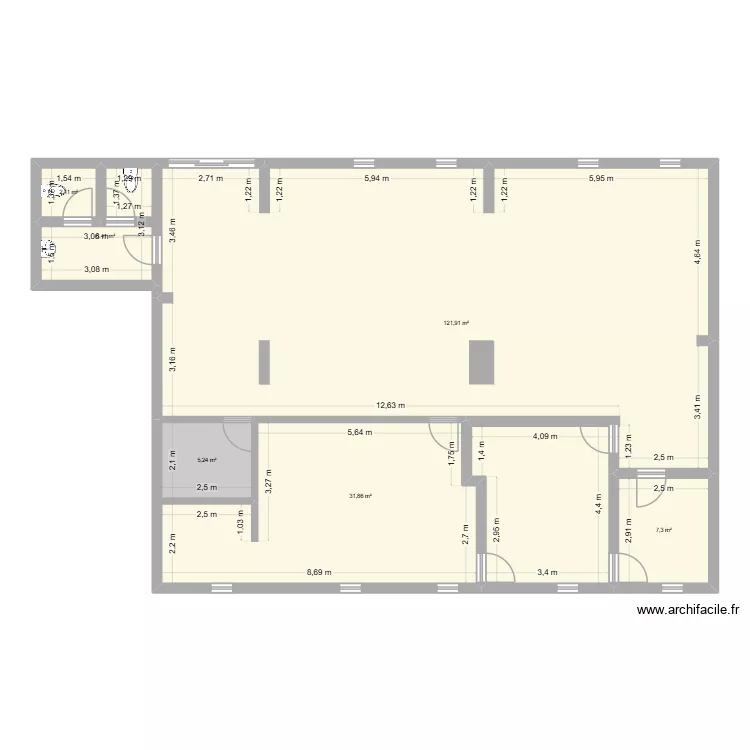 Local avant travaux. Plan de 6  et 175 m²