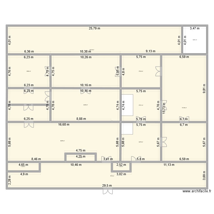 SAE. Plan de 14 pièces et 663 m2