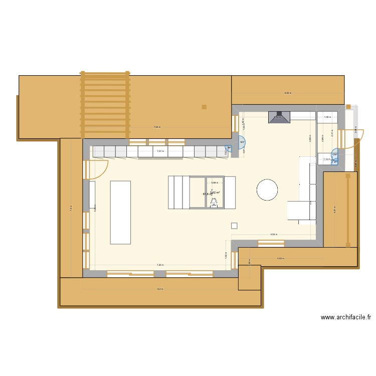 Manigod - étage 2 - couloir avnt -V2 chambre. Plan de 8 pièces et 303 m2