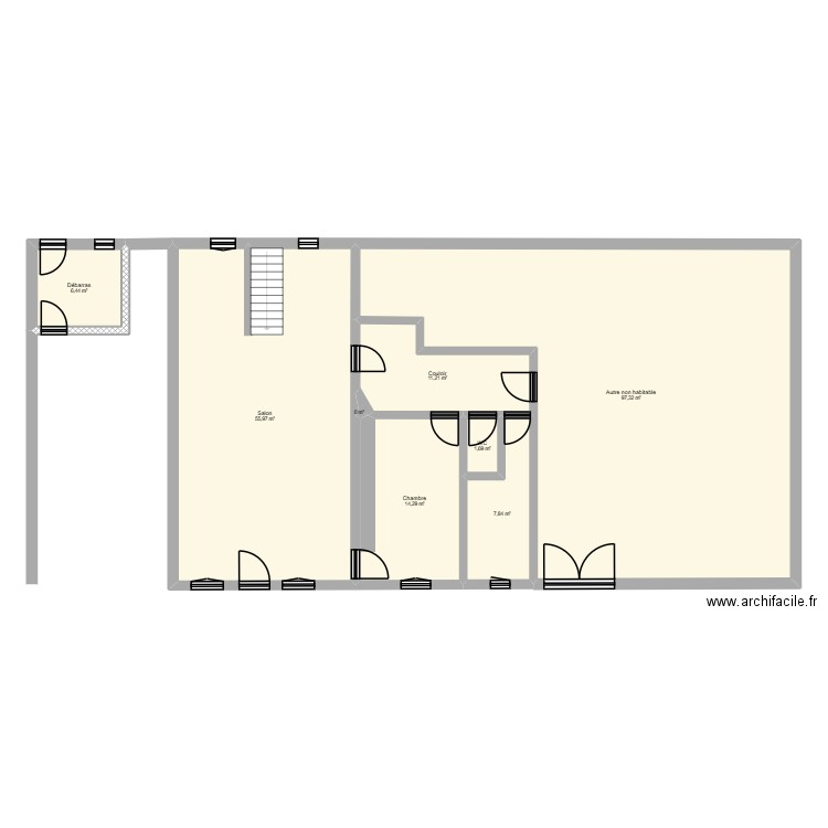 MAISON. Plan de 8 pièces et 195 m2