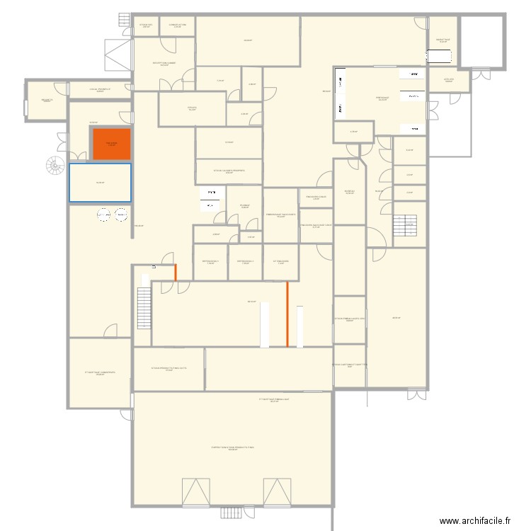 TDV2024 decoupev1. Plan de 44 pièces et 889 m2