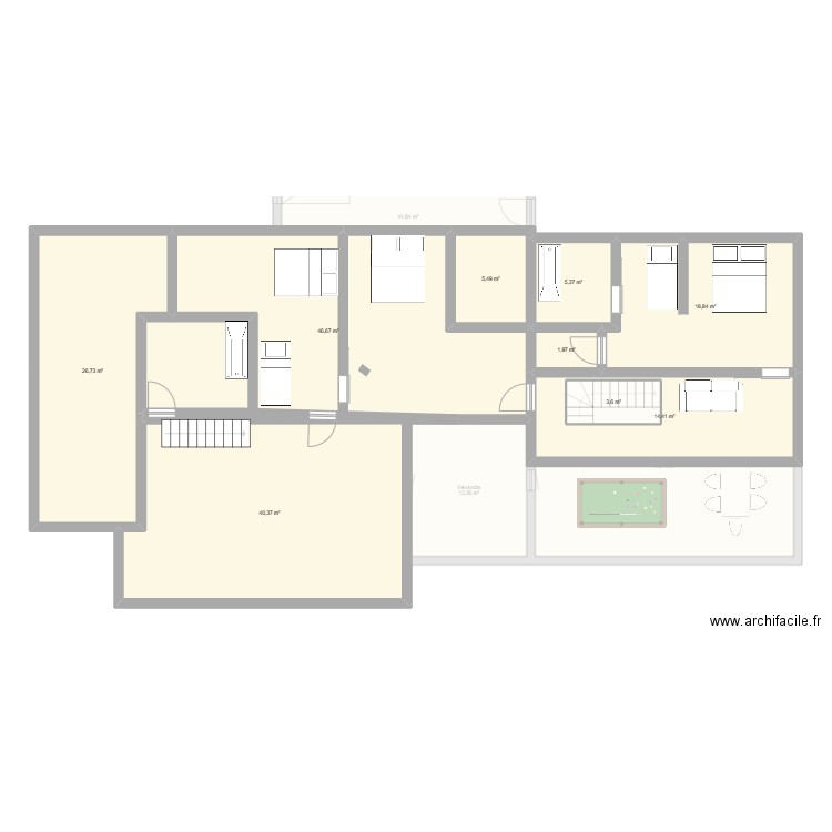 Maison avec étage. Plan de 22 pièces et 391 m2