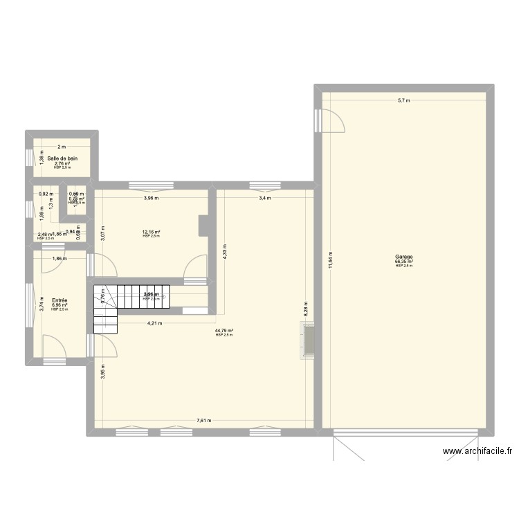 Rez-de chaussée _ 2. Plan de 8 pièces et 139 m2