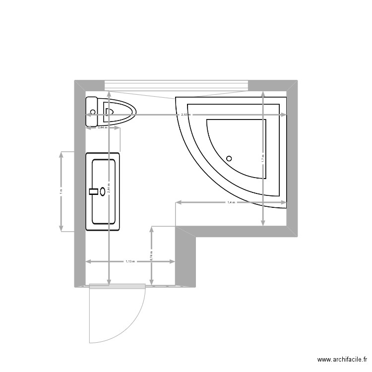salle de bain baignoire 140x140. Plan de 1 pièce et 5 m2