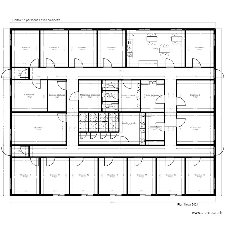 16 personnes +  cuisine. Plan de 33 pièces et 285 m2