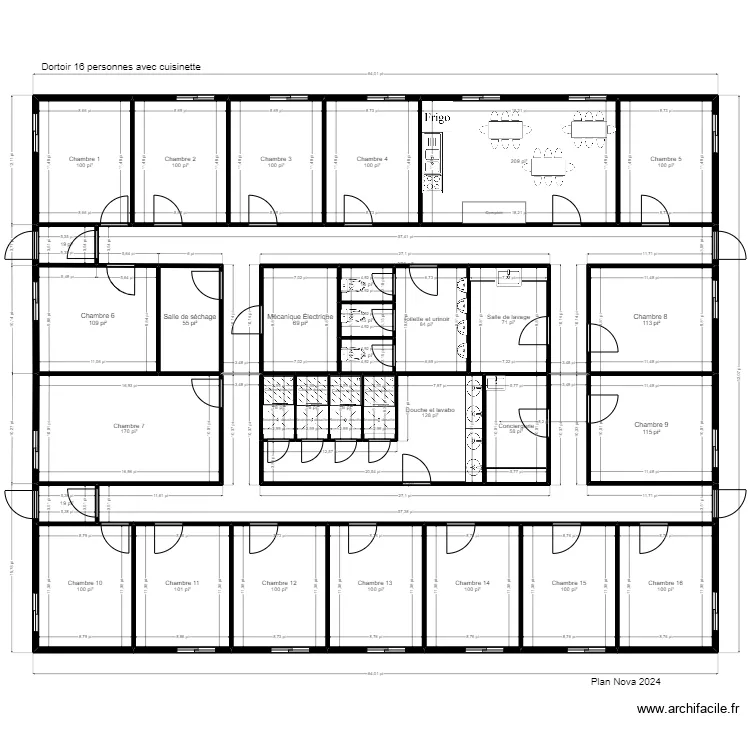 16 personnes +  cuisine. Plan de 