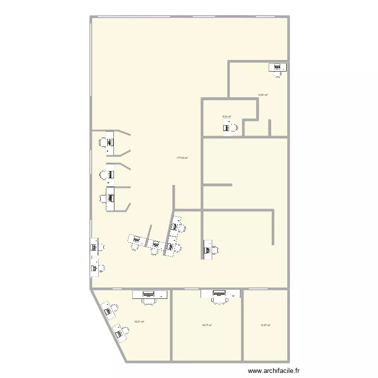 pharma_new_2. Plan de 6 pièces et 244 m²