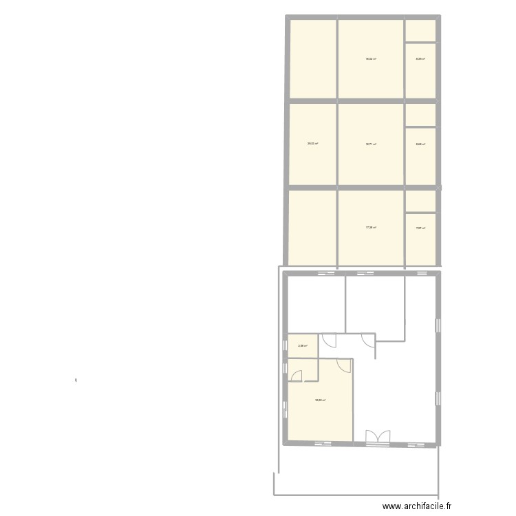 MAISON. Plan de 9 pièces et 139 m2