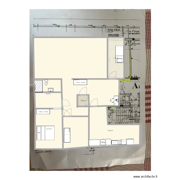 PAris3. Plan de 6 pièces et 112 m2