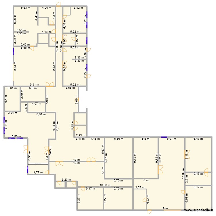 Bat A. Plan de 29 pièces et 1156 m2