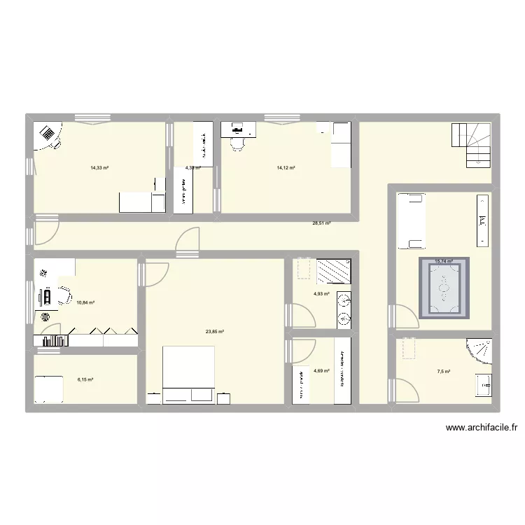 &eacute;tage. Plan de 11 pièces et 135 m²