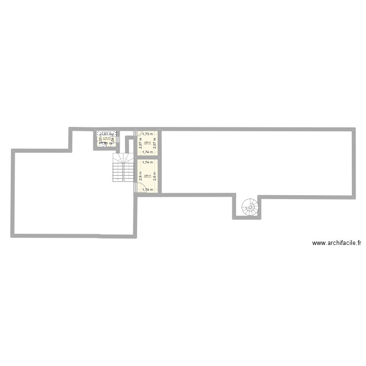 L'Ebraly 1 etage. Plan de 3 pièces et 11 m2