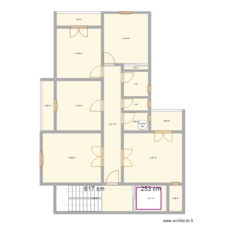 super. Plan de 16 pièces et 136 m2