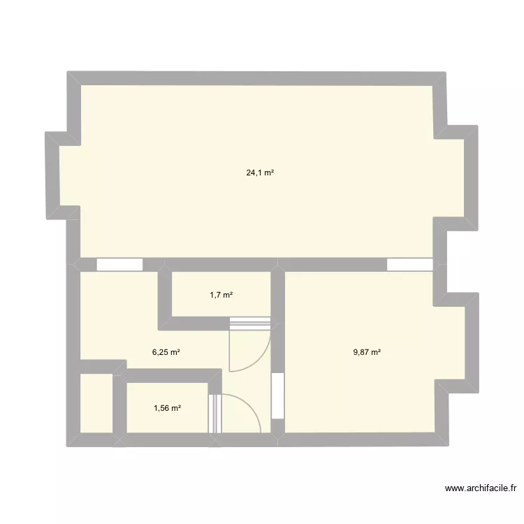 Maison. Plan de 5 pièces et 43 m²