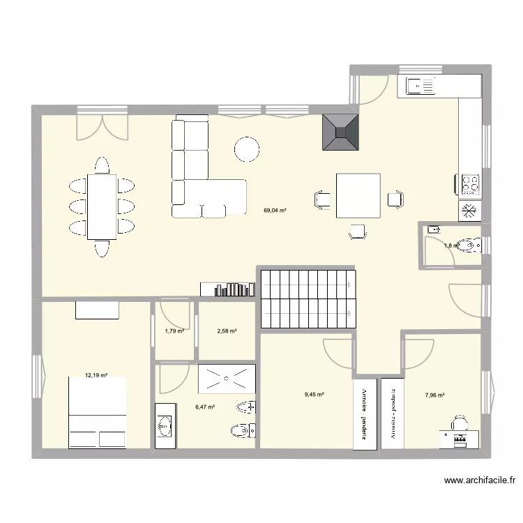 Chalet. Plan de 8  et 111 m²