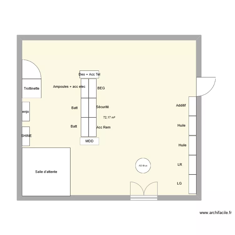 Avignon. Plan de 1 pièce et 72 m²