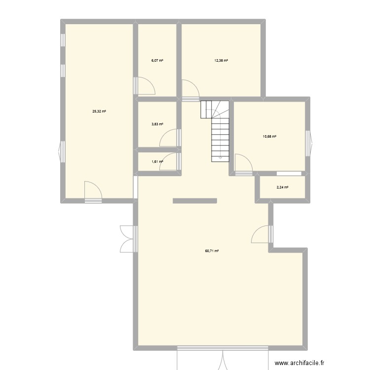 plante. Plan de 8 pièces et 123 m2
