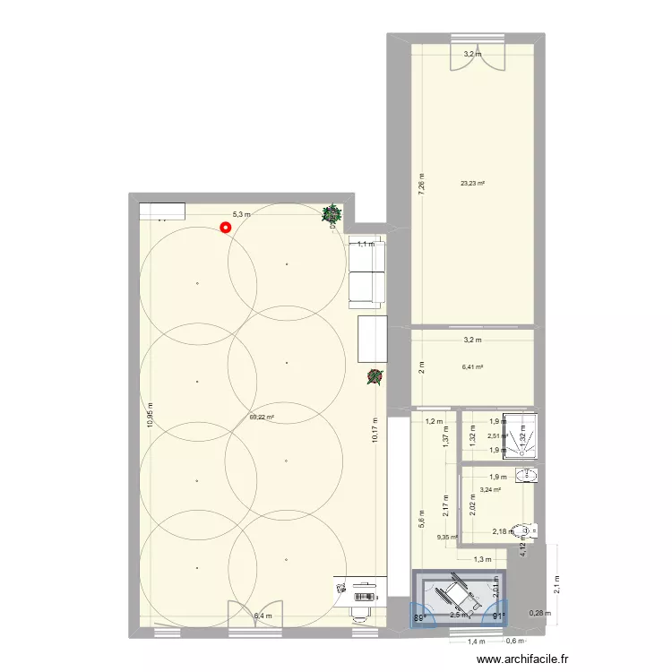 Studio pole dance. Plan de 6 pièces et 114 m²