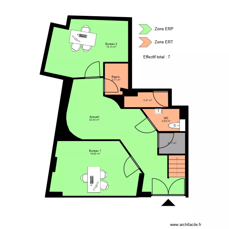 Fr&eacute;jus RDC - ERP. Plan de 10  et 69 m²