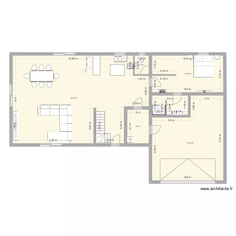 erwann. Plan de 6  et 168 m²