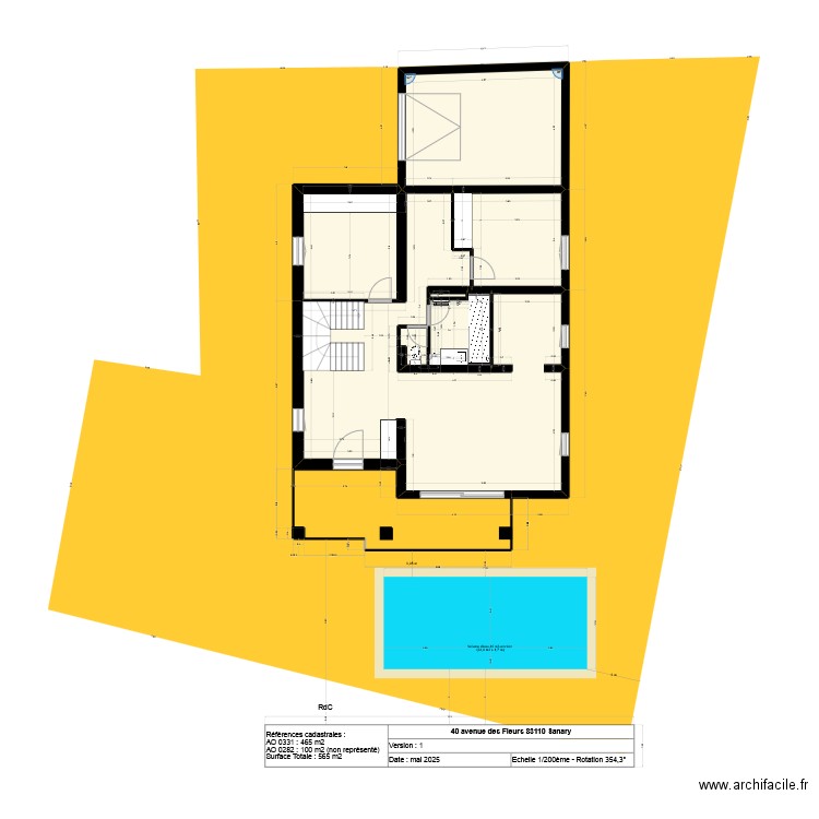 Plan maison v3. Plan de 13 pièces et 235 m2