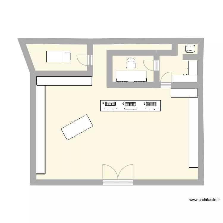 solane. Plan de 3  et 48 m²