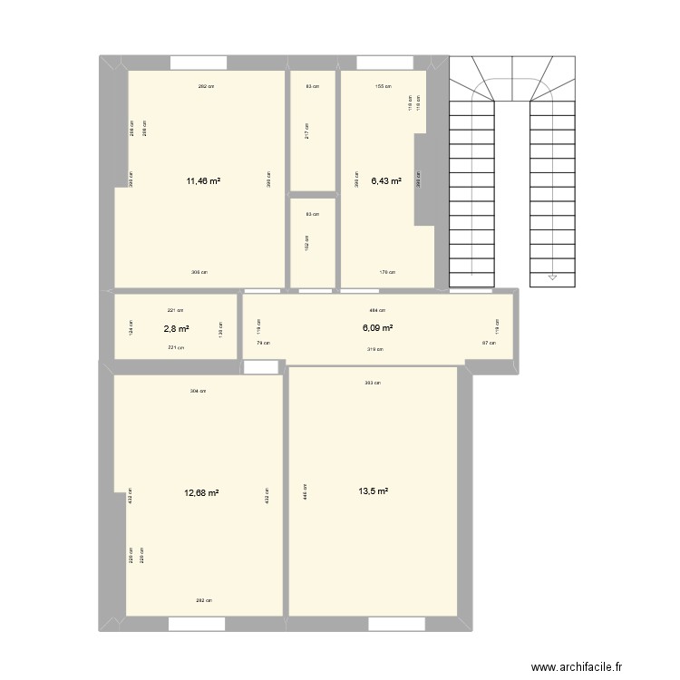 cust2. Plan de 8 pièces et 56 m2