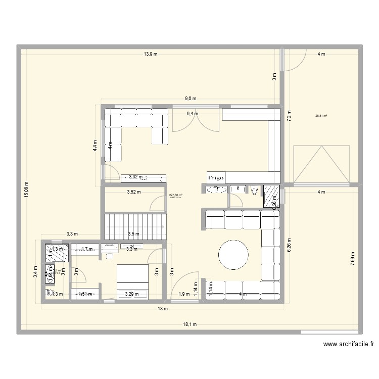 etage 0. Plan de 3 pièces et 260 m2
