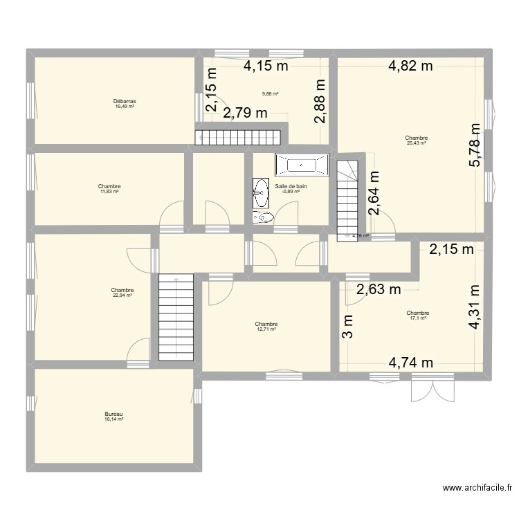 mais.. Plan de 10 pièces et 143 m2