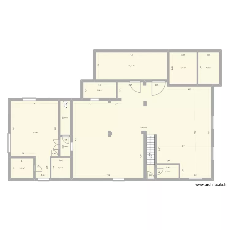 AMARIN 001. Plan de 11  et 225 m²