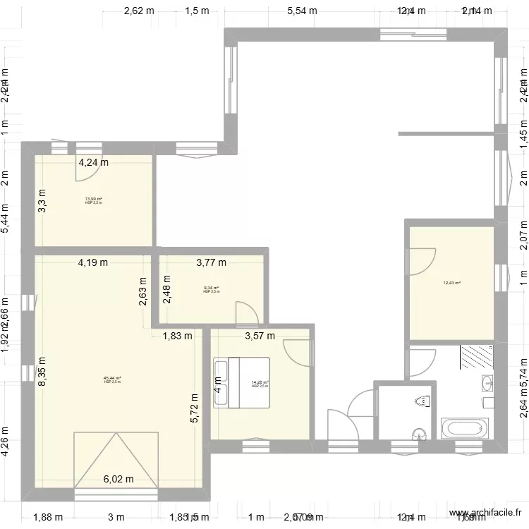 Projet avec grand d&eacute;crochement &agrave; l'arriere. Plan de 5 Pièces et 95 m²