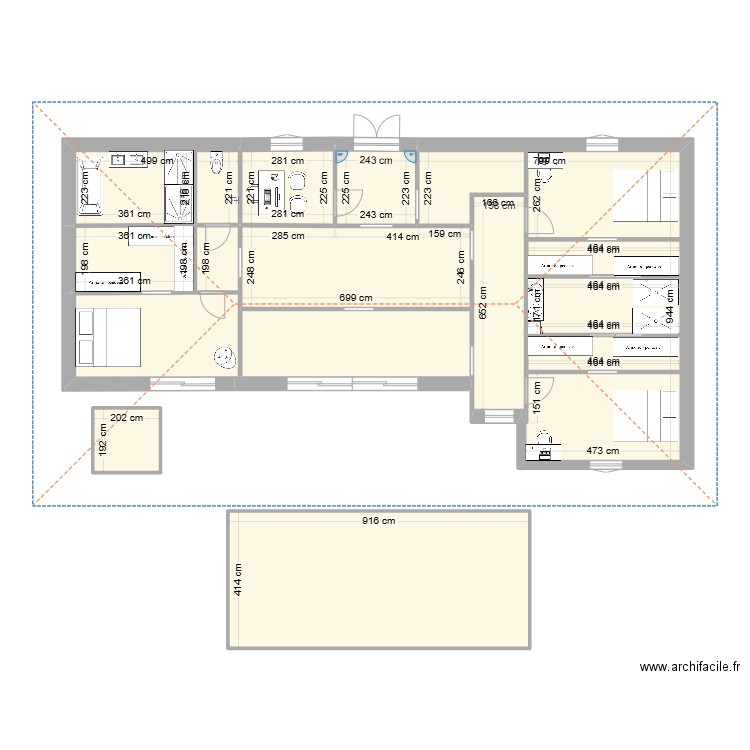 PLAN 01. Plan de 13 pièces et 211 m2