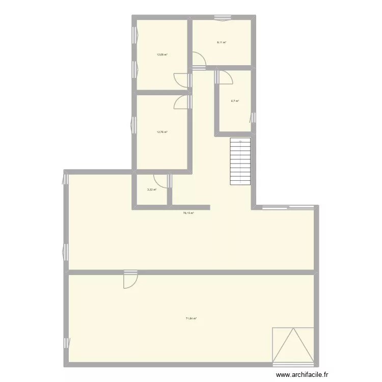 Plan maison &eacute;tage 1. Plan de 7  et 194 m²