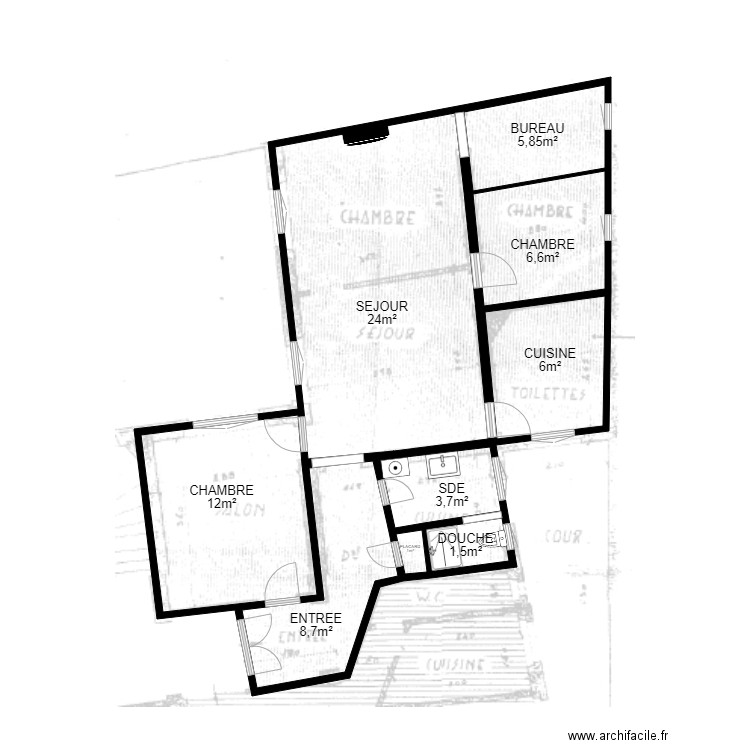 5/7 BALLU PLAN. Plan de 9 pièces et 84 m2