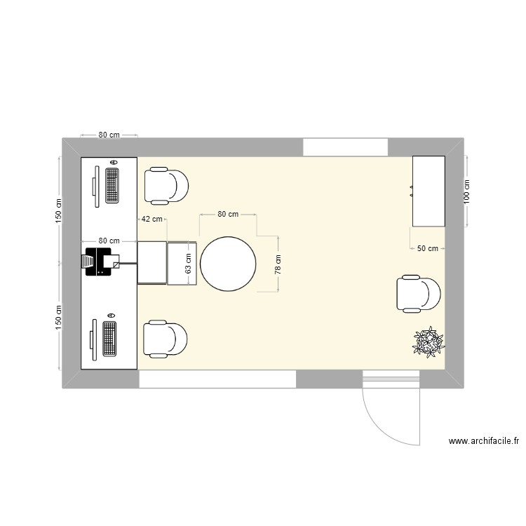 bureau sinistres. Plan de 1 pièce et 15 m2