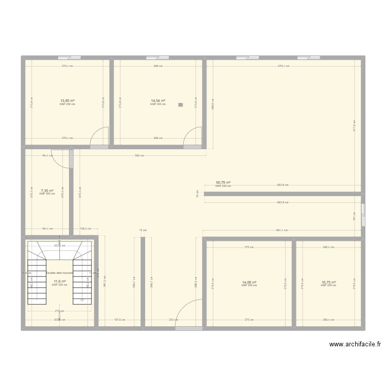 plan maison. Plan de 7 pièces et 163 m2