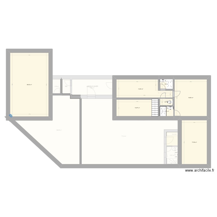 STUDIO BATIMENT PROCHE LA POSTE. Plan de 18 pièces et 335 m2