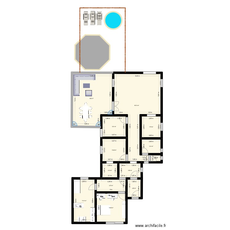 maison avec piscine. Plan de 13 pièces et 173 m2