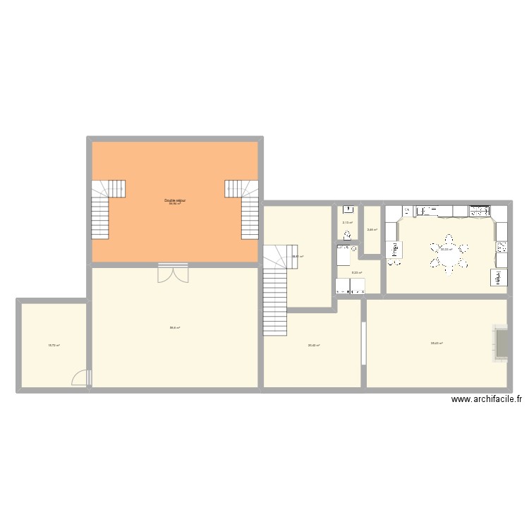 grande maison. Plan de 10 pièces et 245 m2