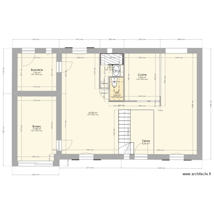 SDB RdC SAM. Plan de 7 pièces et 88 m2