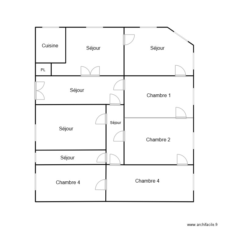 LE PEZENNEC. Plan de 10 pièces et 36 m2