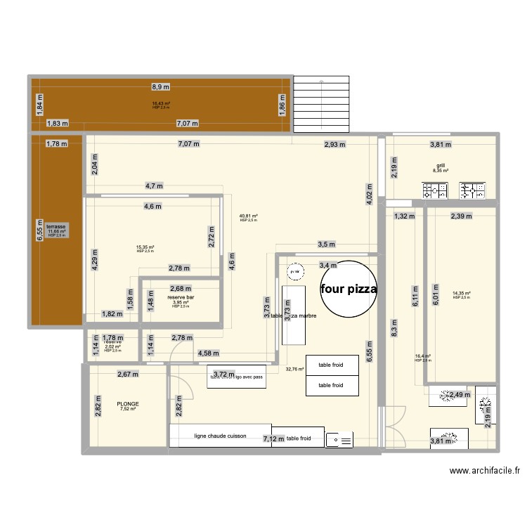 paillote. Plan de 11 pièces et 170 m2