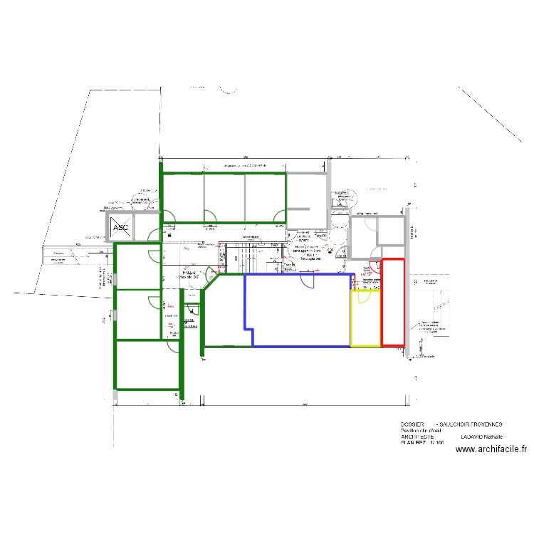 Clin d'oeil. Plan de 15 pièces et 222 m2