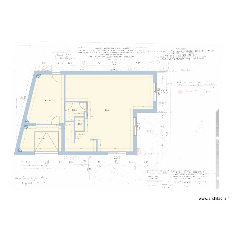 Agrandissement - RDC. Plan de 18 pièces et 162 m2
