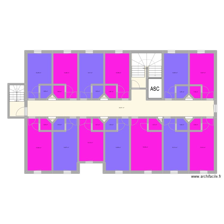 RDC Brit HOTEL mmontauban. Plan de 37 pièces et 273 m2