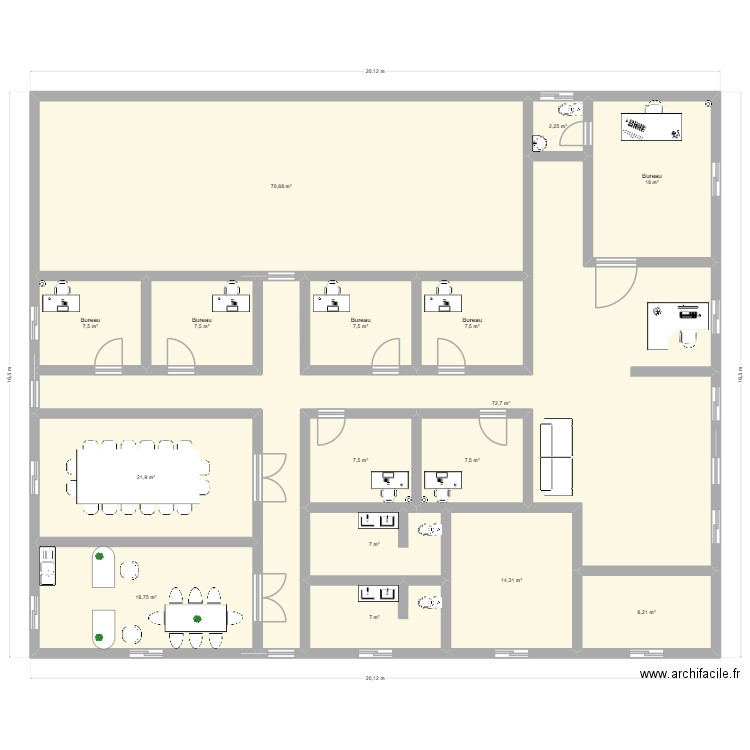 direction de la culture G8. Plan de 16 pièces et 284 m2