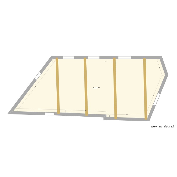 Charlès-Trouslard - RDC nu. Plan de 1 pièce et 67 m2