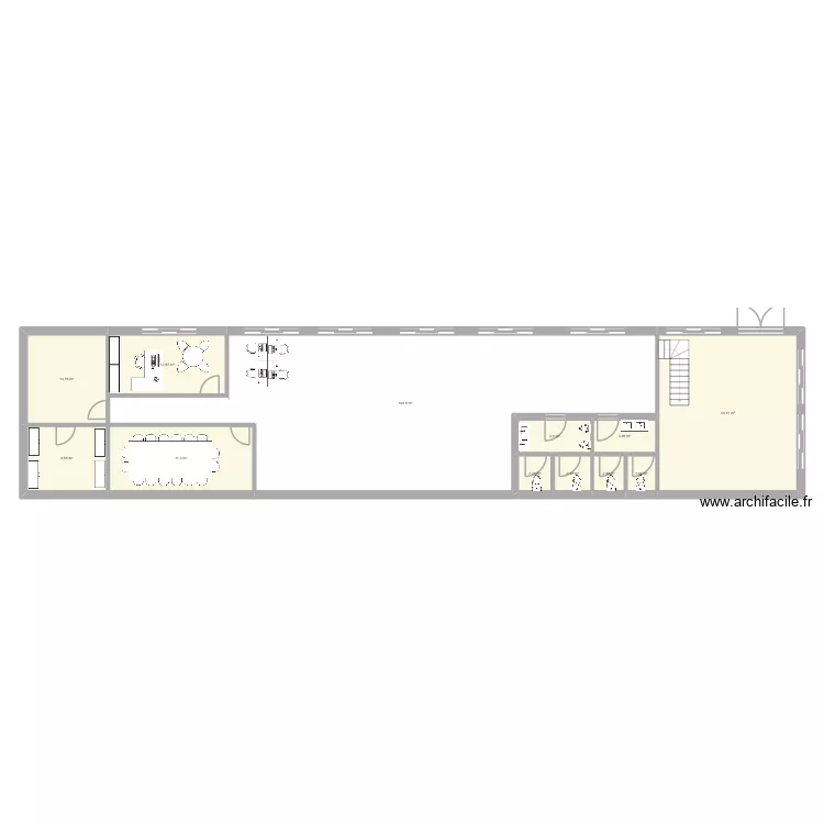 Escritorio Porto. Plan de 12  et 216 m²