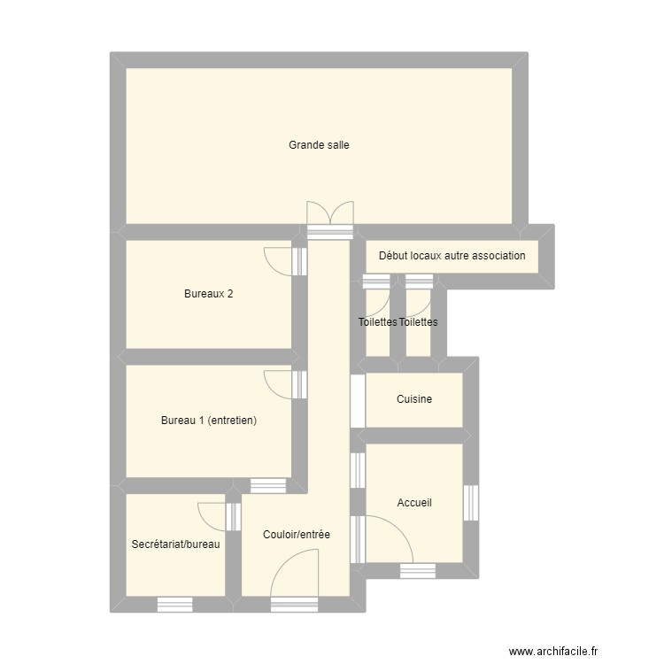 Quazar locaux. Plan de 10 pièces et 44 m2