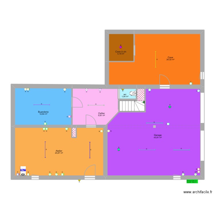 sous sol. Plan de 9 pièces et 124 m2